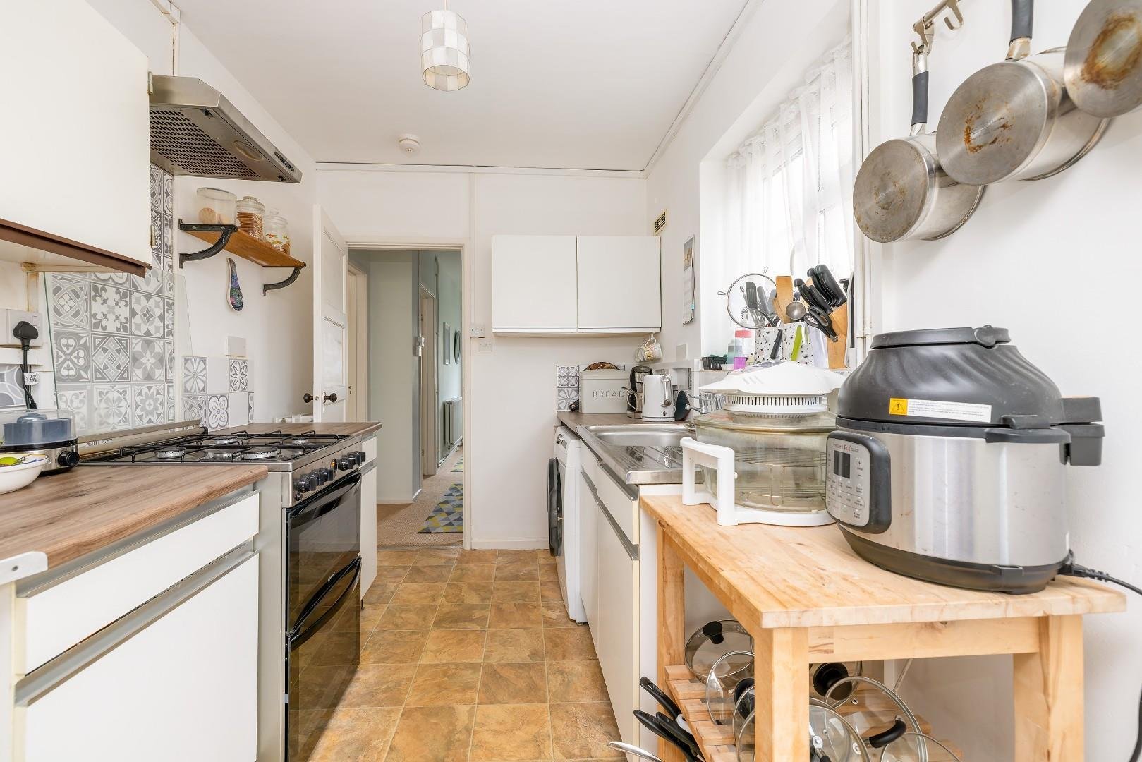 Radley road fishponds 34199290 014 a5773 hdr