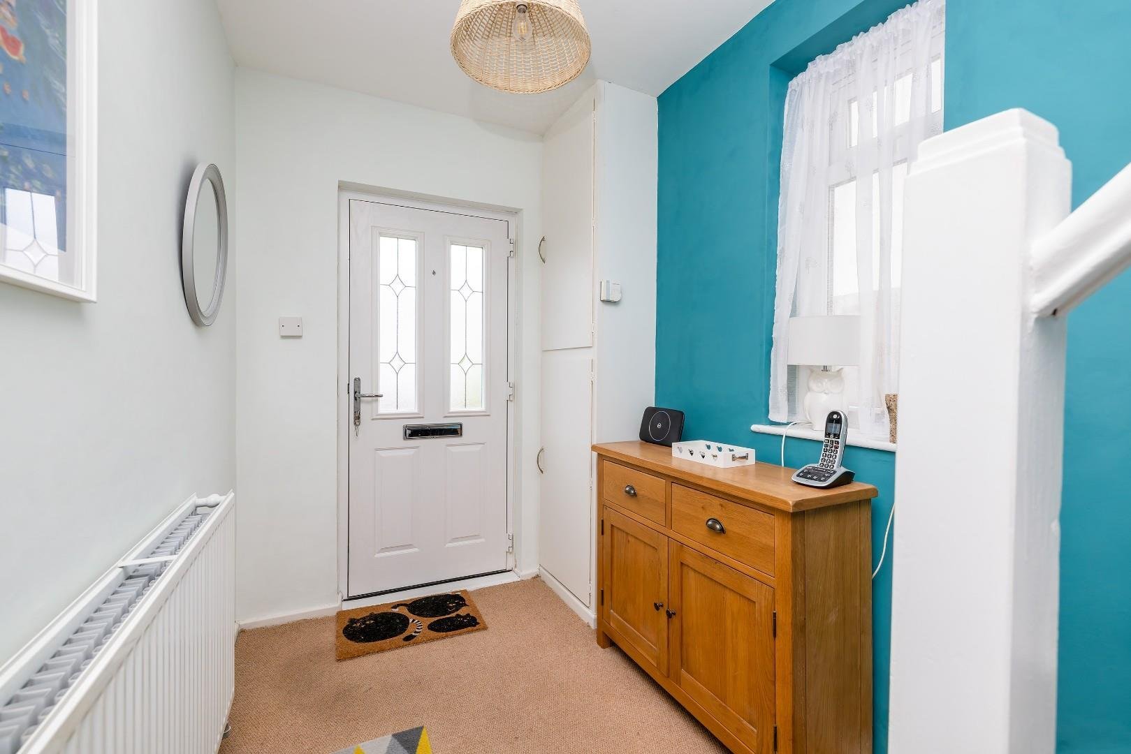 Radley road fishponds 34199290 014 a5785 hdr