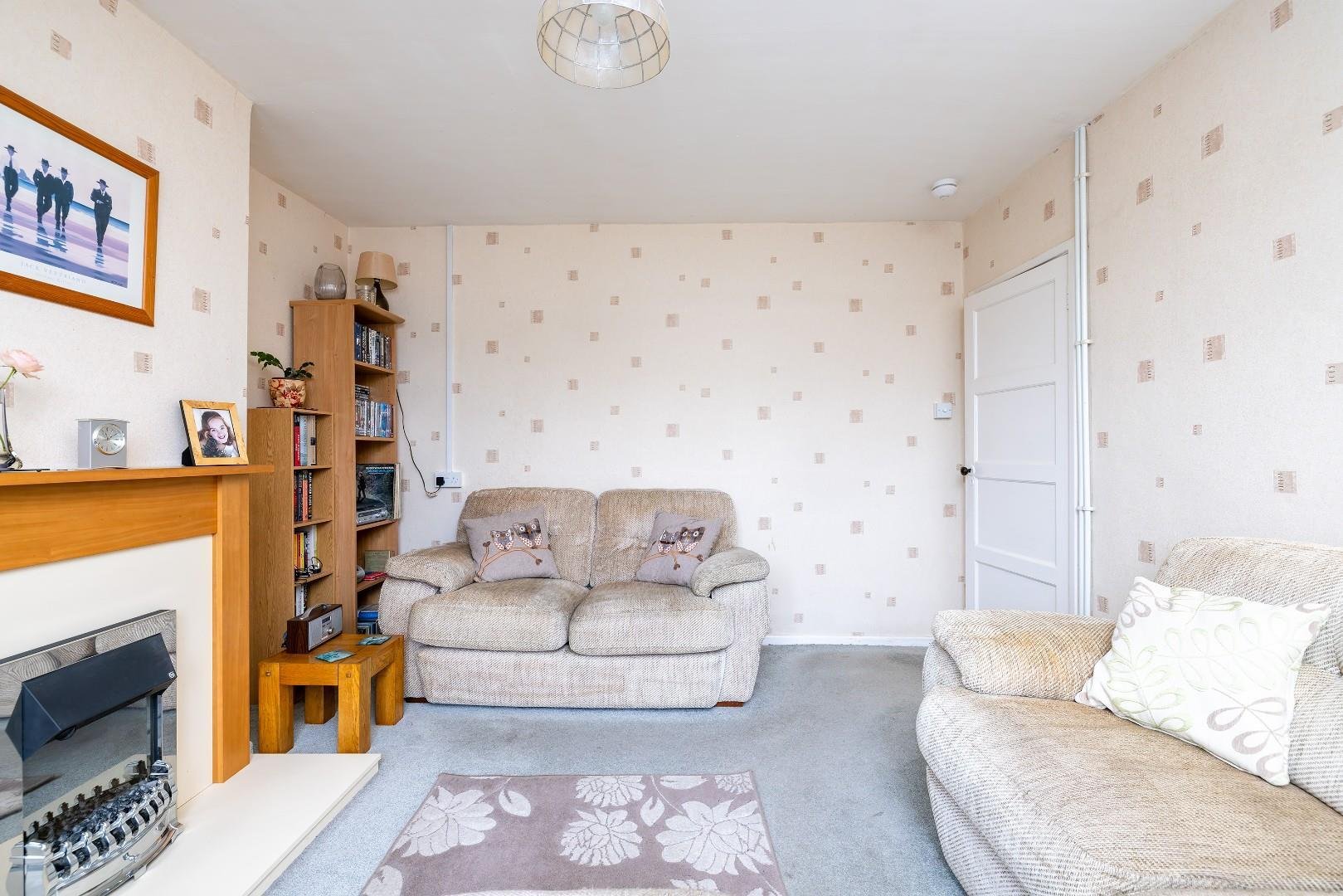 Radley road fishponds 34199290 014 a5797 hdr