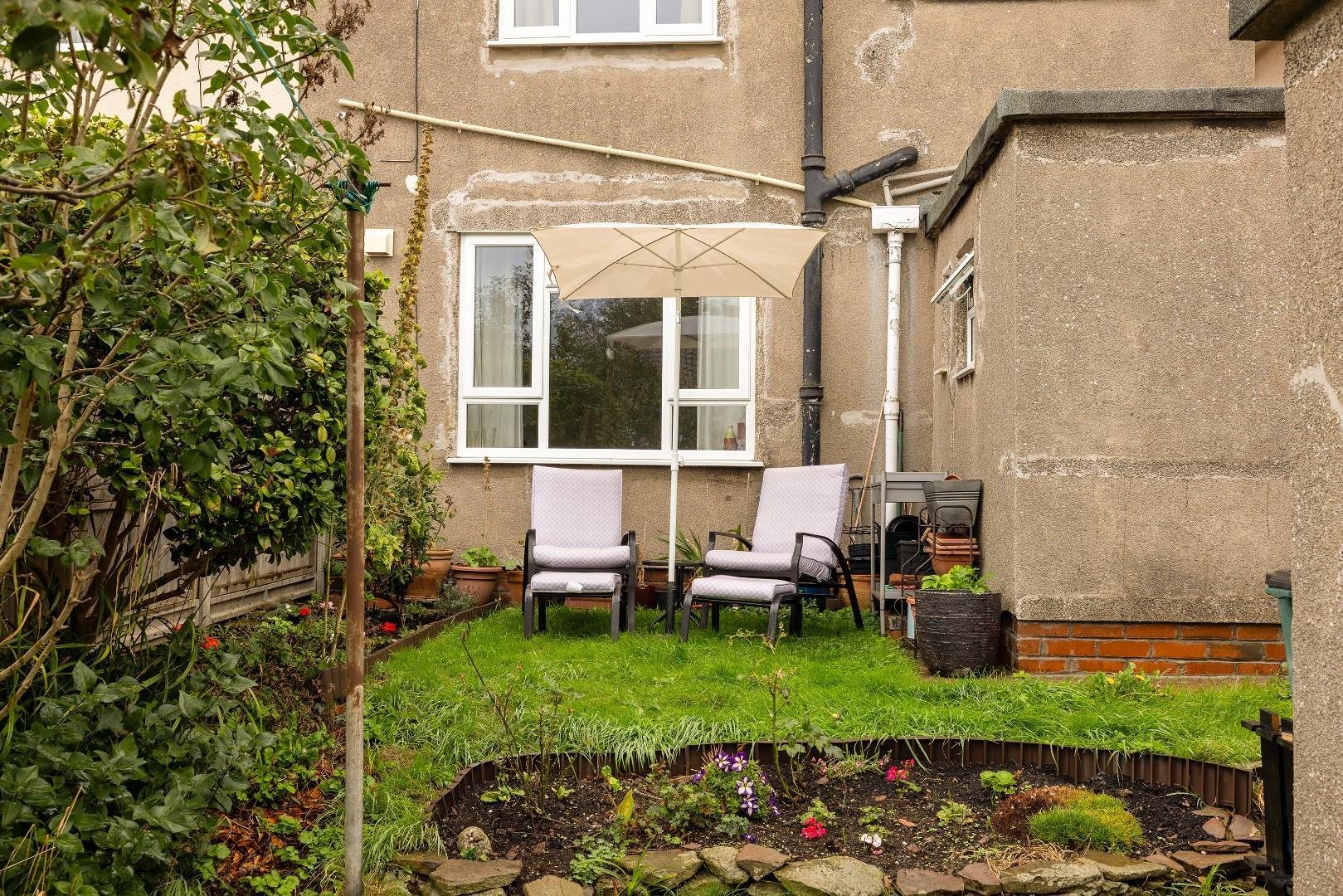 Radley road fishponds 34199290 014 a5926 hdr