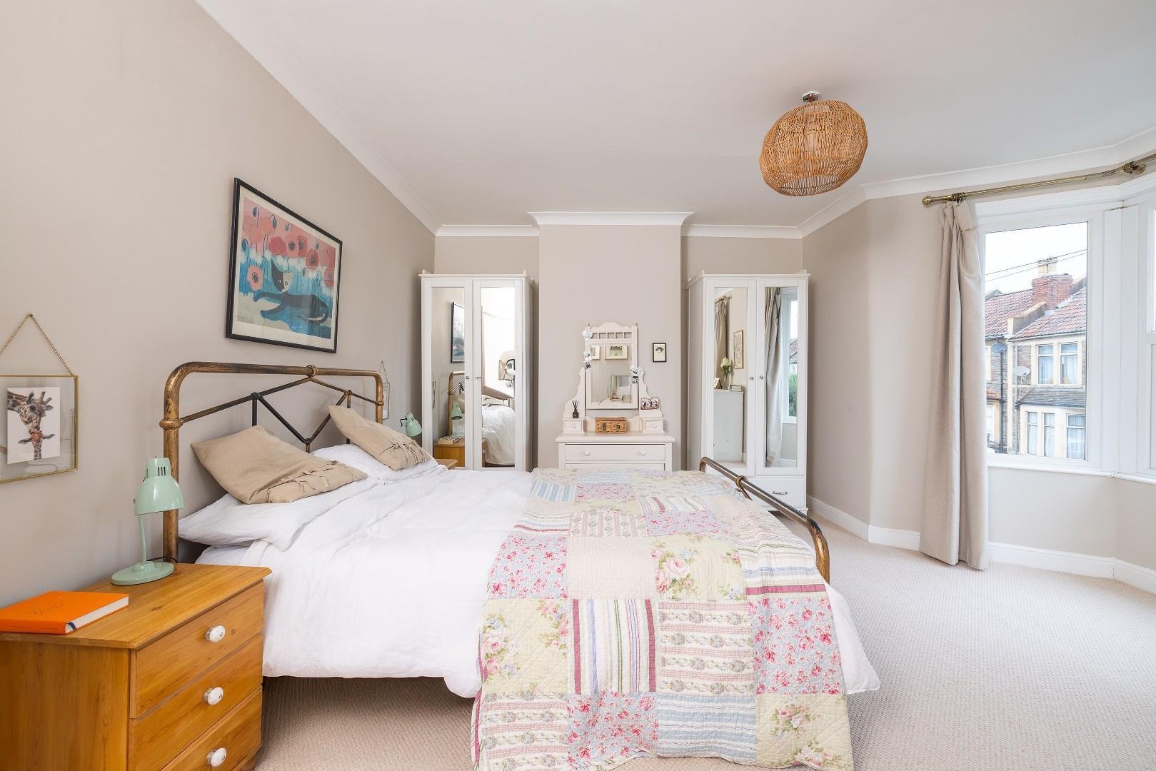 Radnor road bishopston 34350368 char0284