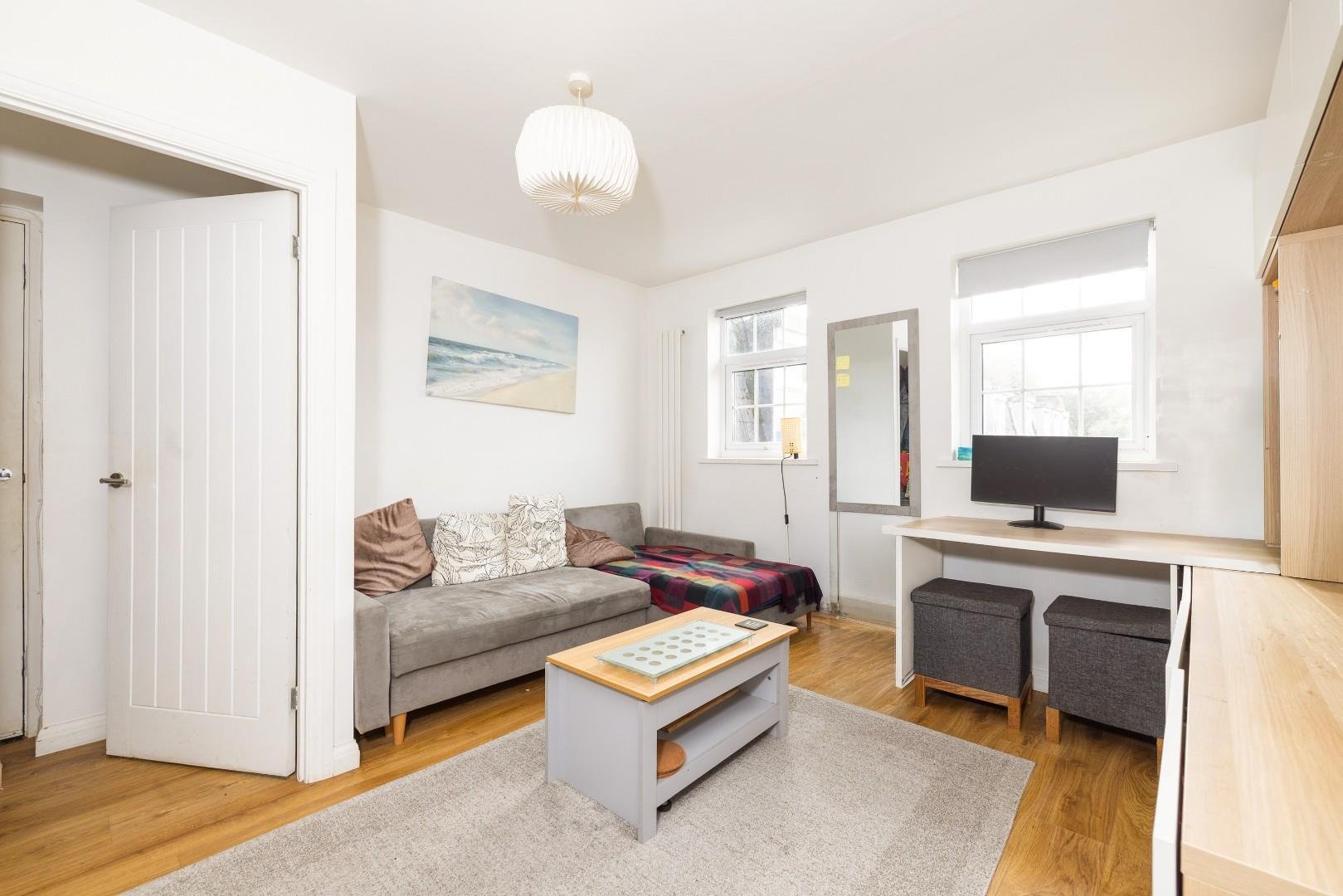 Richmond dale clifton 34623237 char0004