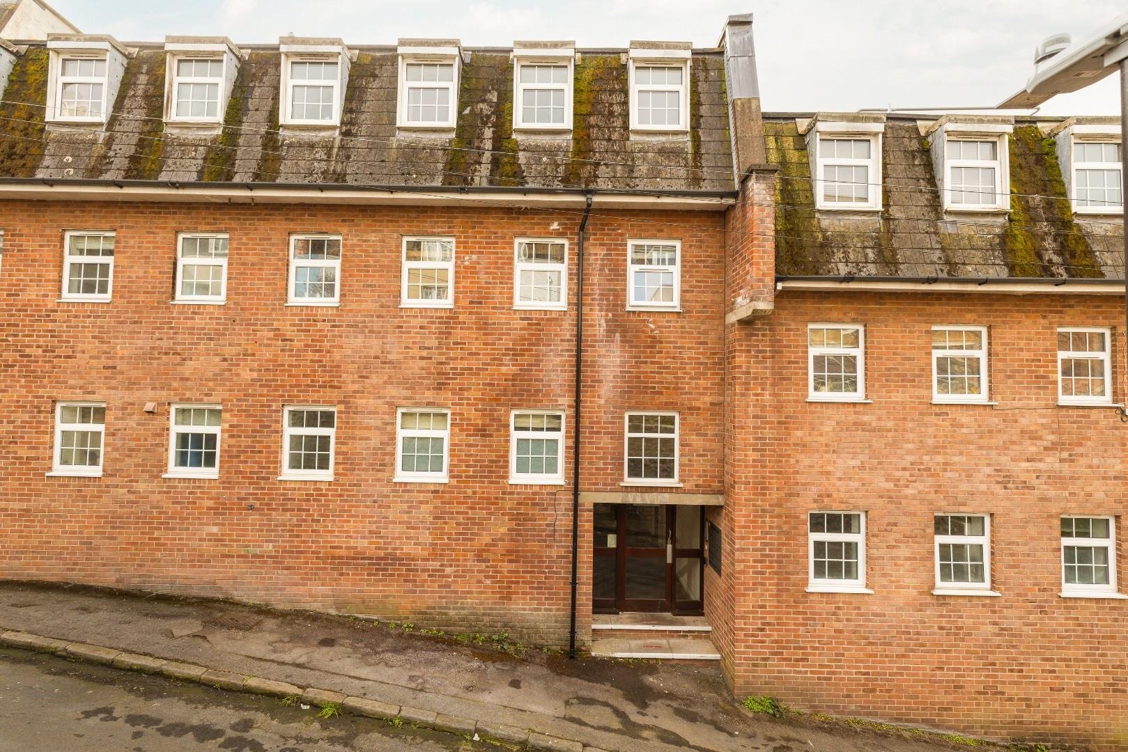 Richmond dale clifton 34623237 char0009