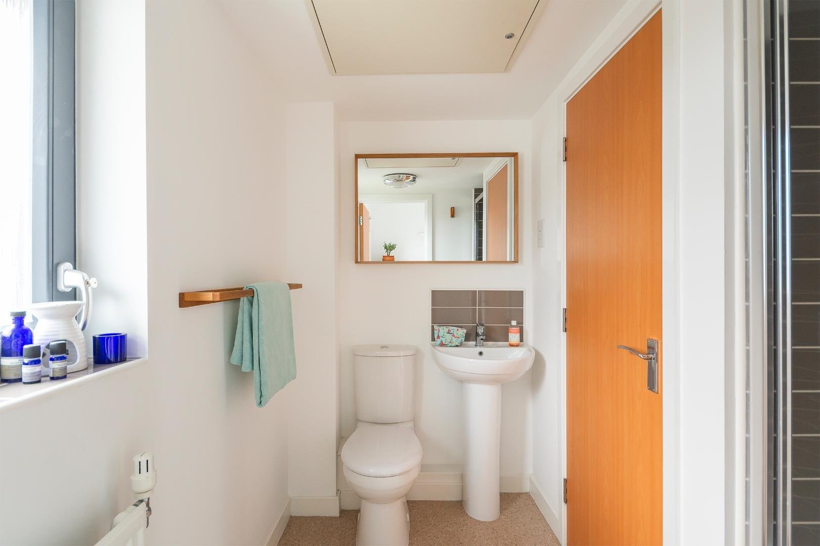 Roman way hanham 34246134 yawnamor41 ensuite b