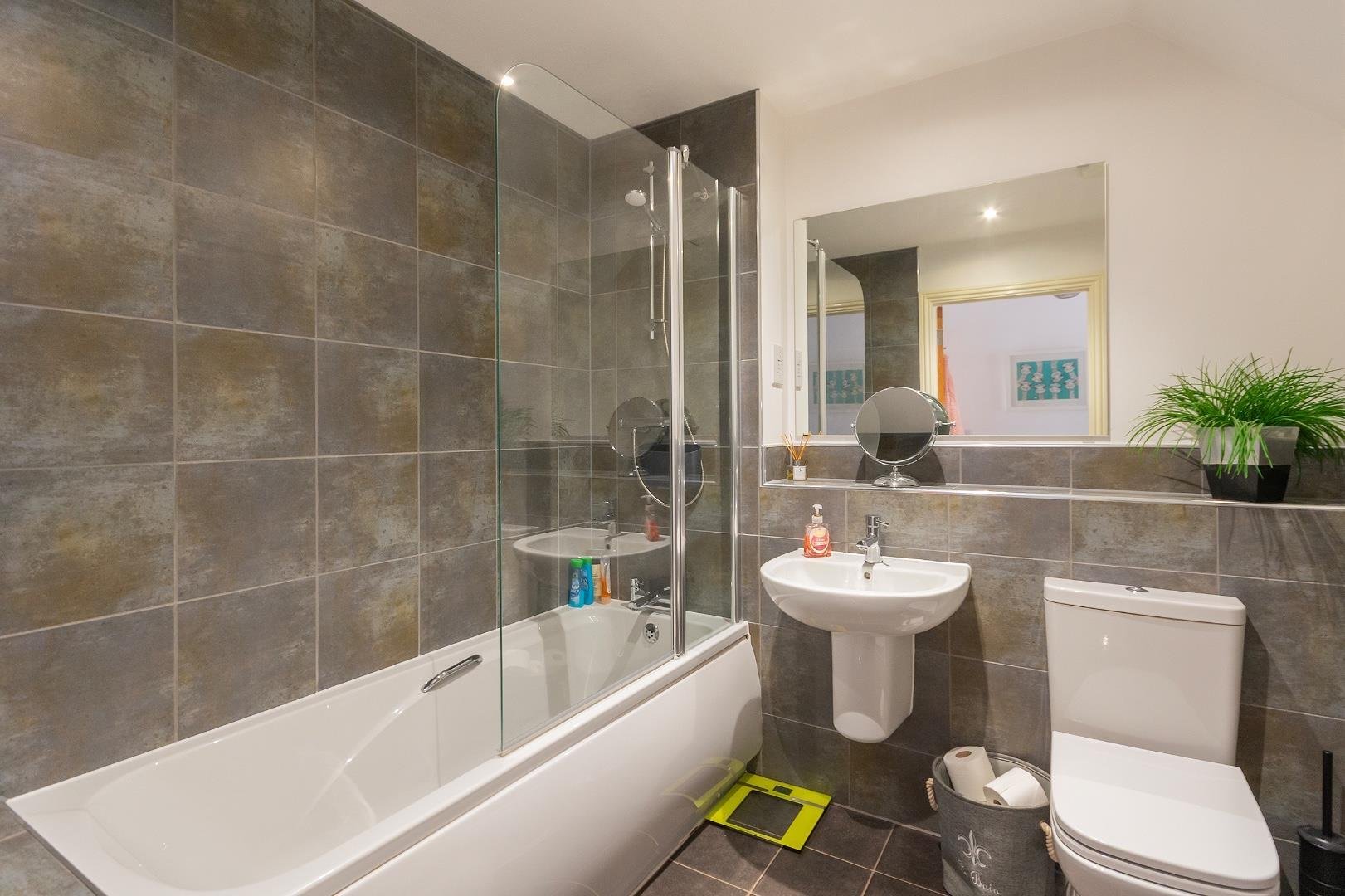 St francis road ashton 34906068 2 s1 frbr bathroom a