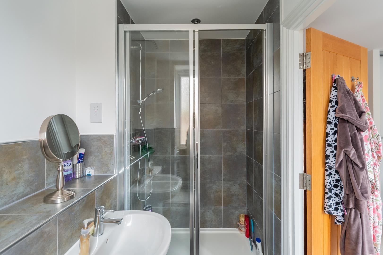 St francis road ashton 34906068 2 s1 frbr ensuite a