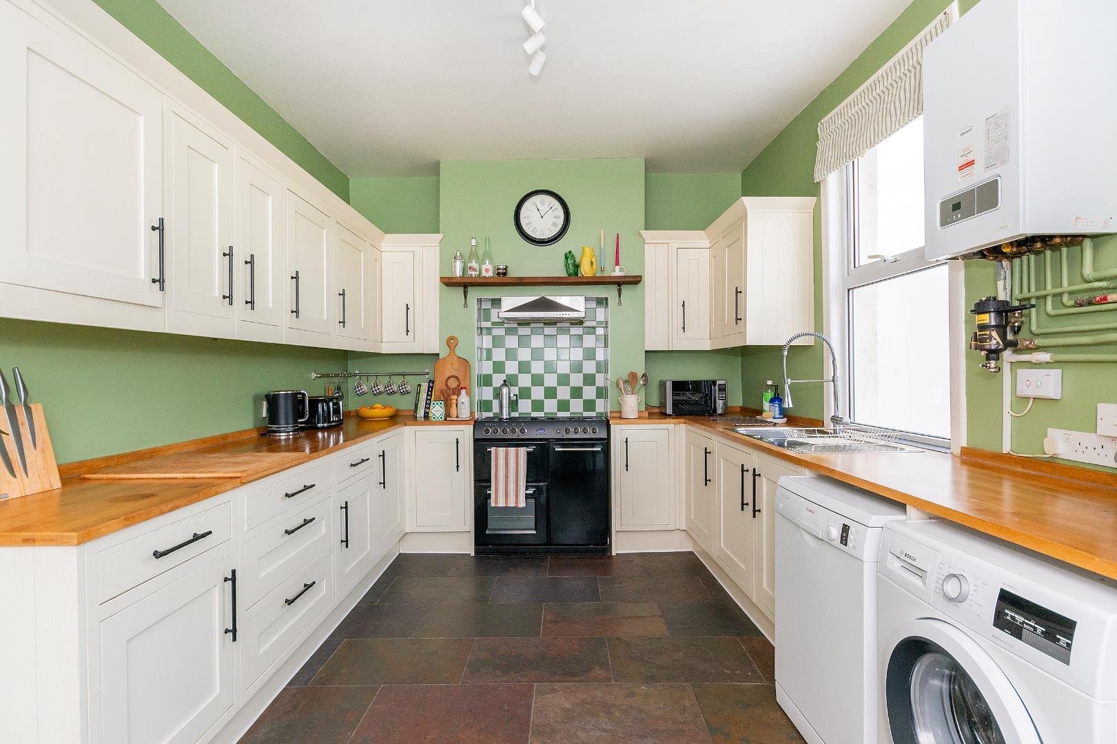 Stanley hill totterdown 33508479 6 s2 htn kitchen f