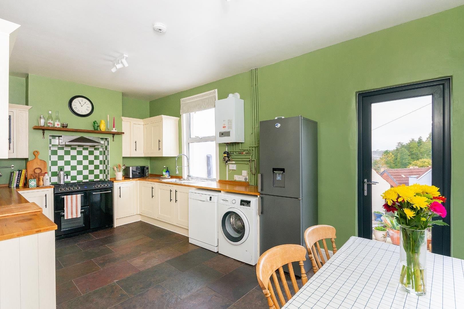 Stanley hill totterdown 33508479 6 s2 htn kitchen g