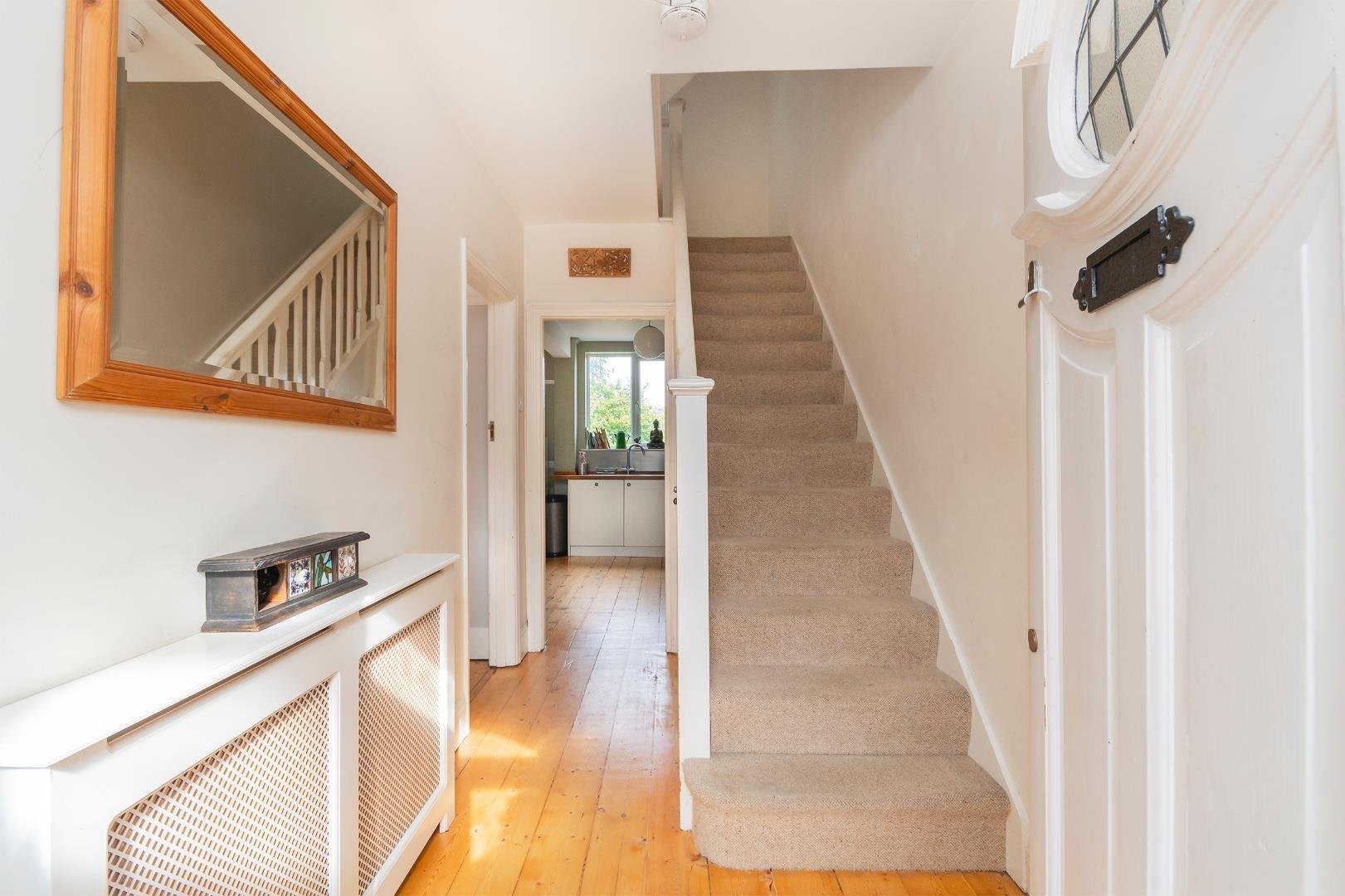 Sylvia avenue knowle 32646391 eunevaaivlys661 hallway a
