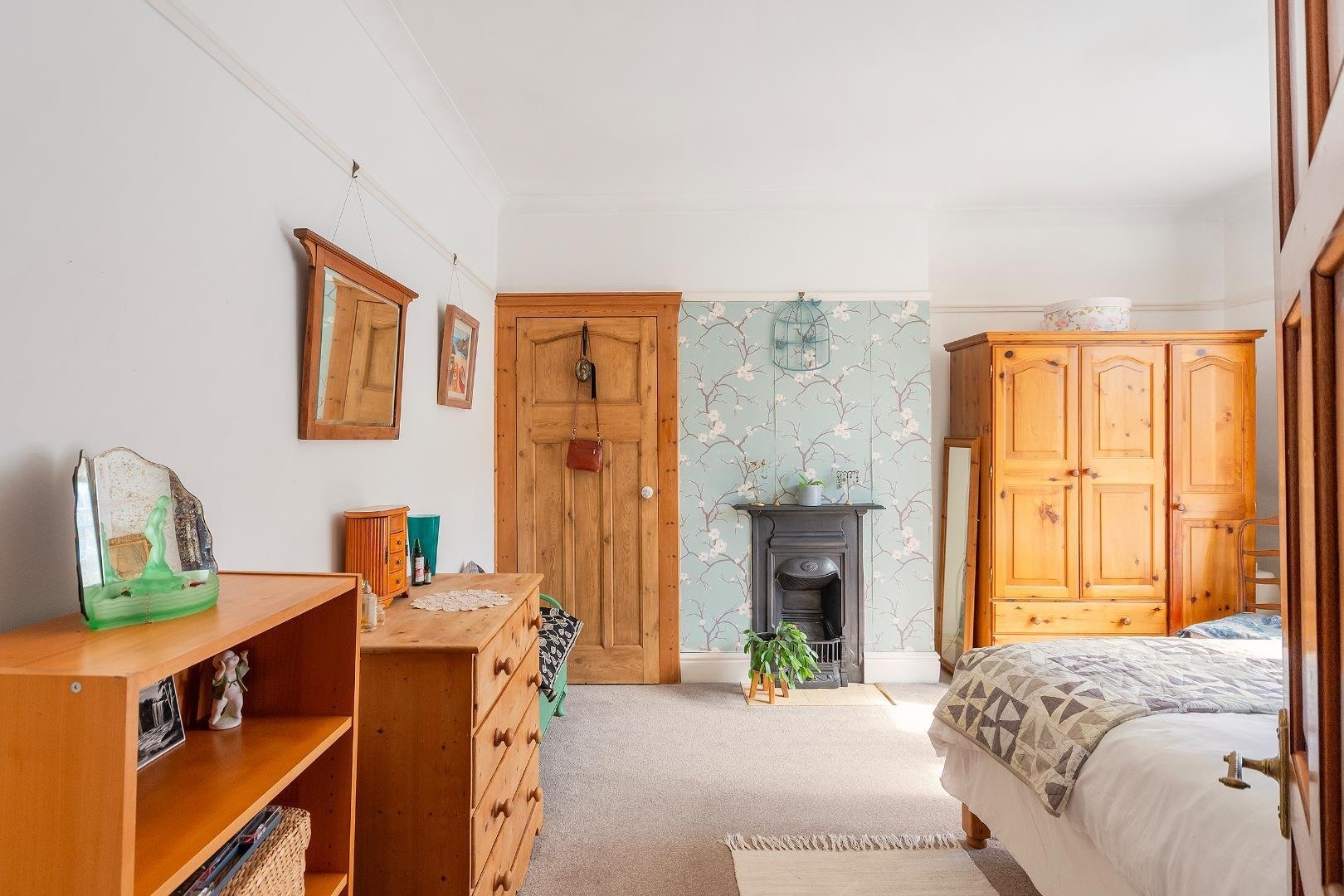 Sylvia avenue knowle 34578032 5 s1 ake bedroom j