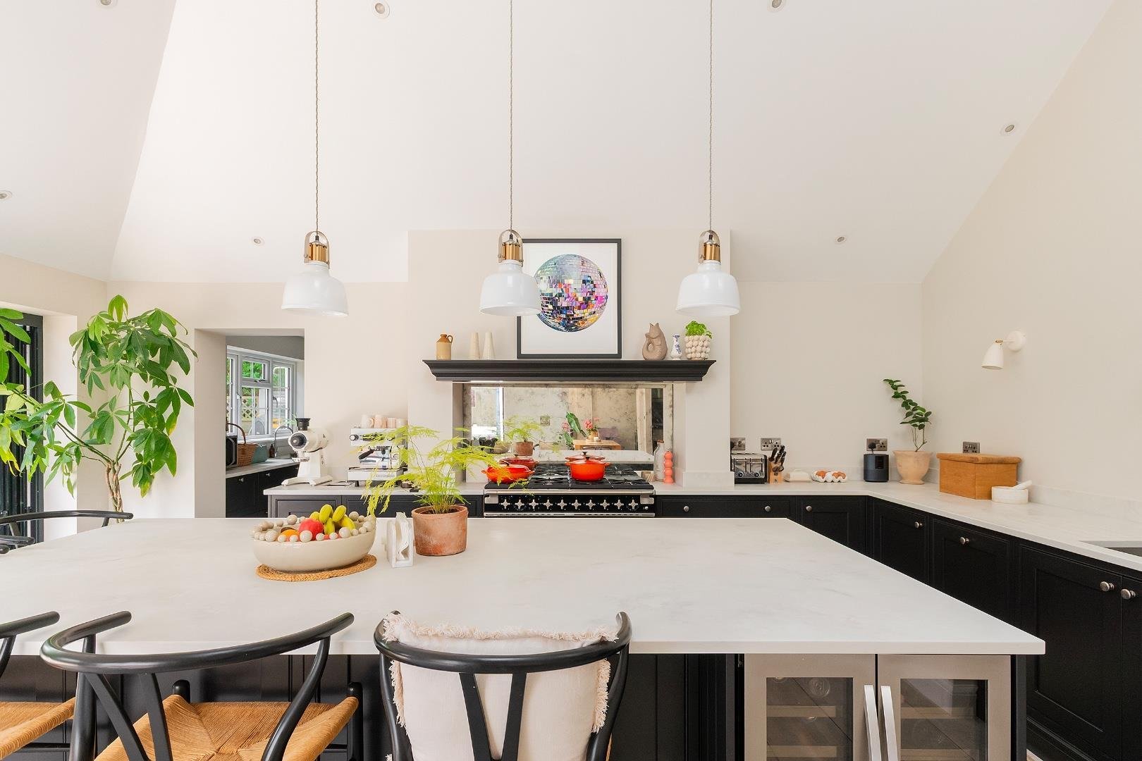 The avenue clevedon 34675052 1 t8 acn kitchen b