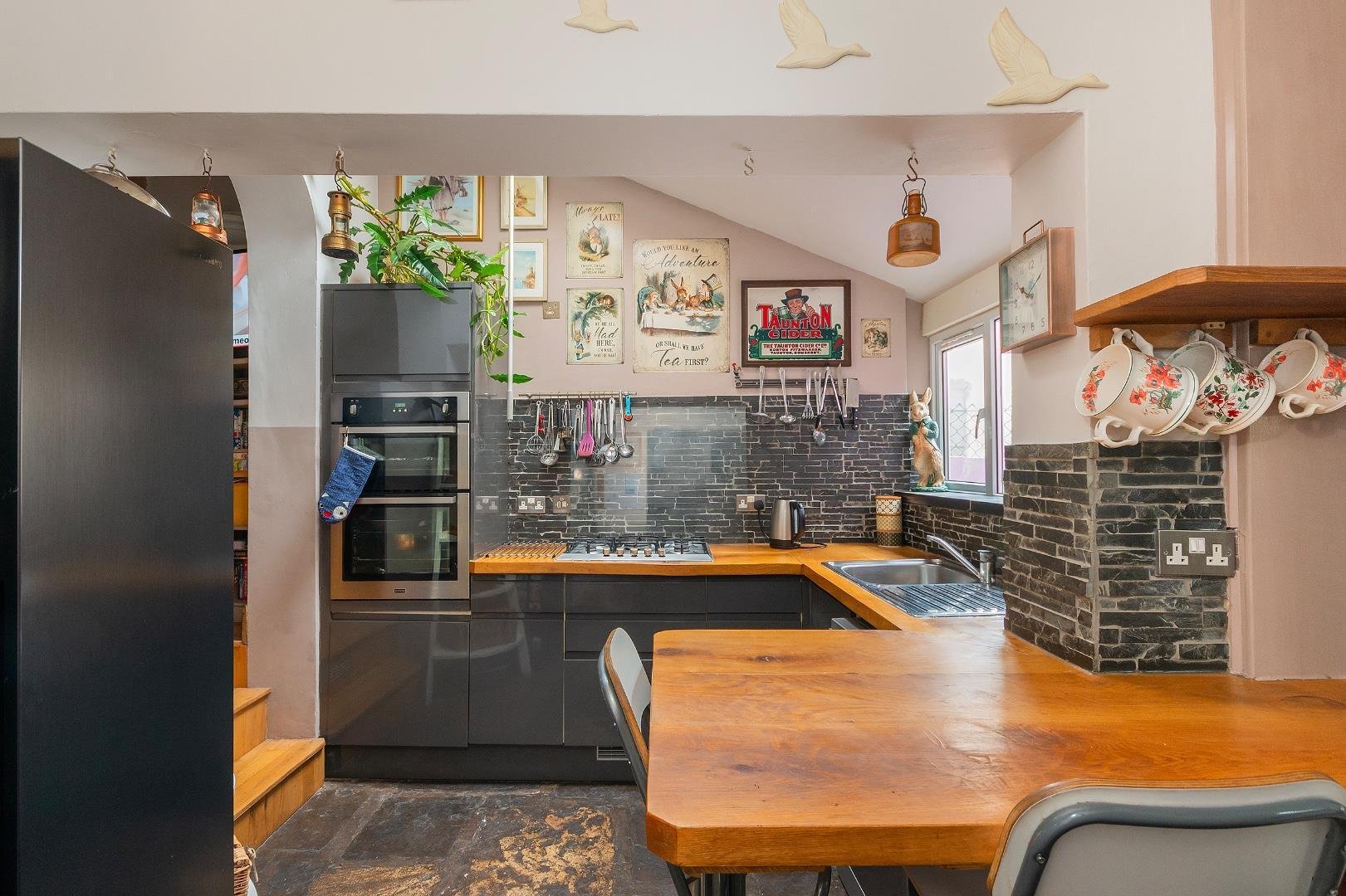 Vauxhall terrace southville 34283582 0 w1 sse kitchen b