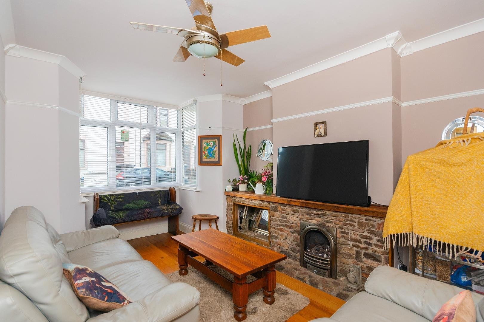 Vauxhall terrace southville 34283582 0 w1 sse living room c