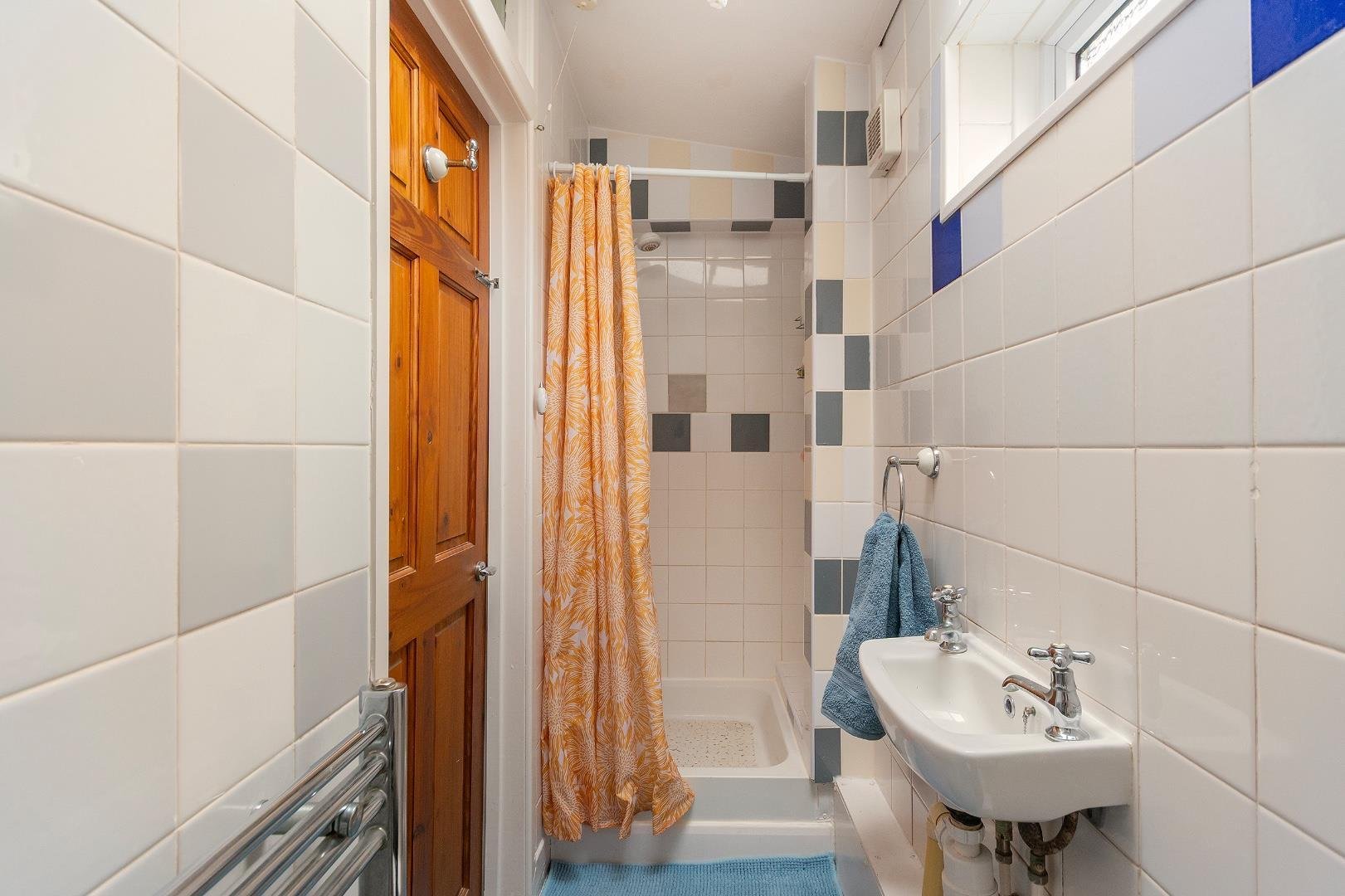 Vauxhall terrace southville 34283582 0 w1 sse shower room b