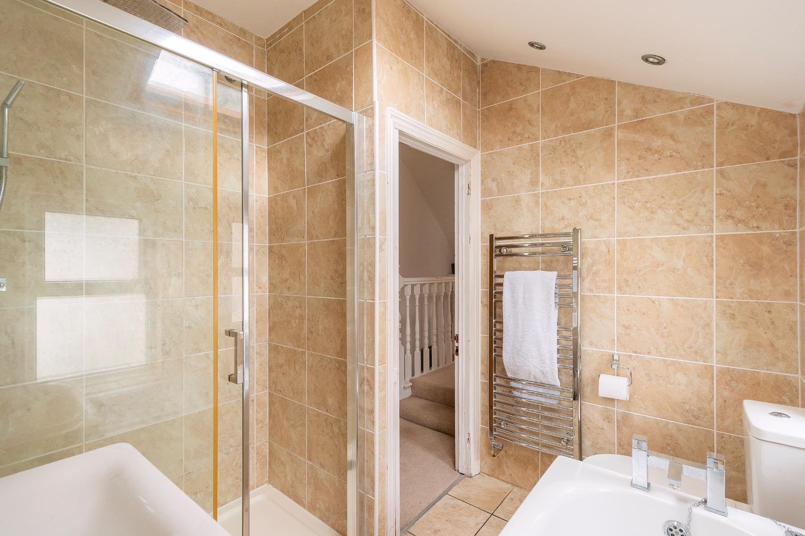 Woodbridge road knowle 34085149 2 w4 rke bathroom a