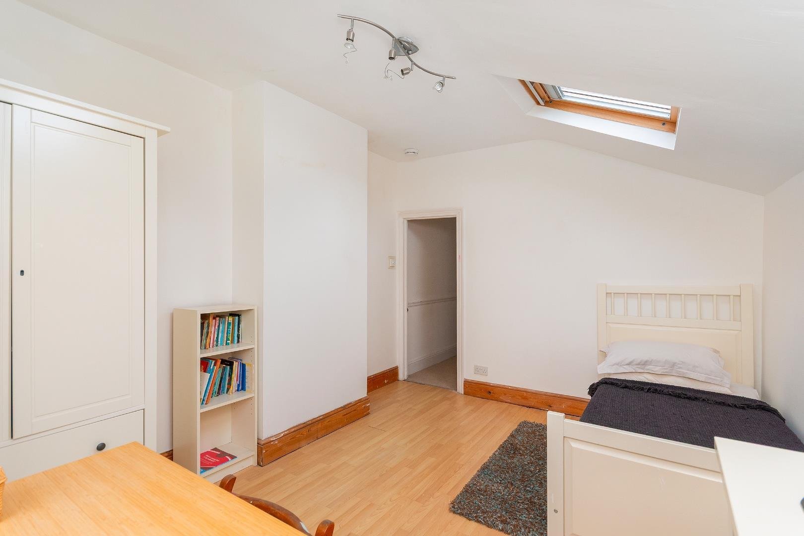 Woodbridge road knowle 34085149 2 w4 rke bedroom a