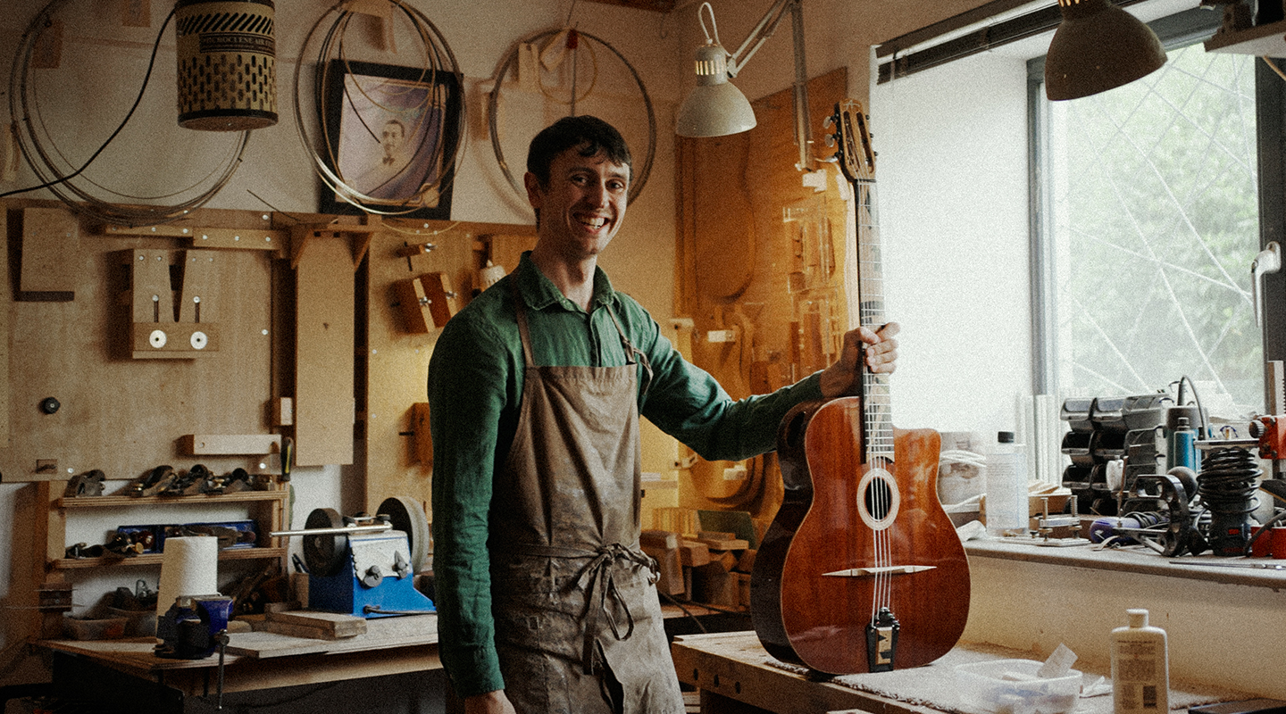 Alex bishop handmade guitars bristol