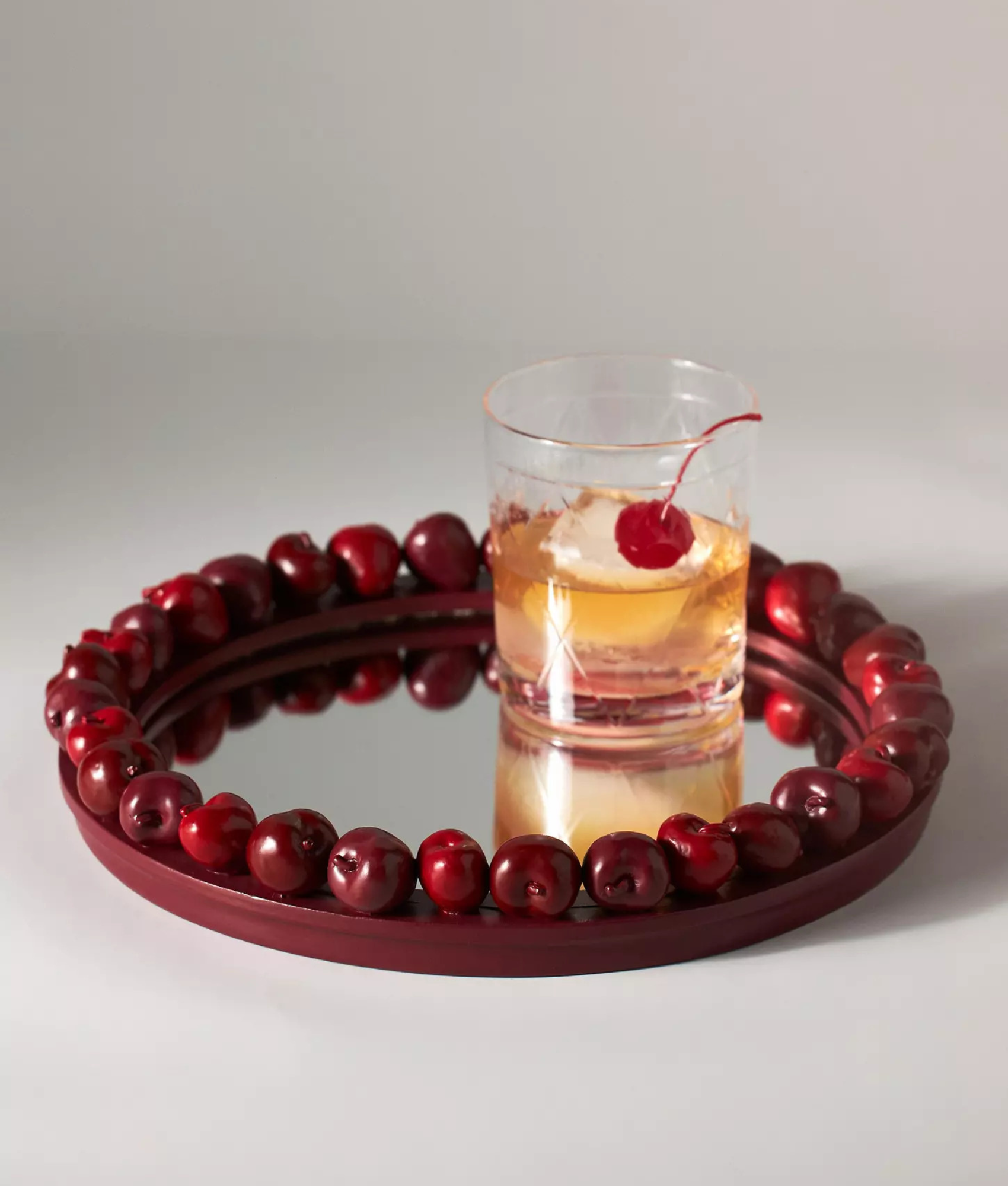 Piper icon cocktail tray